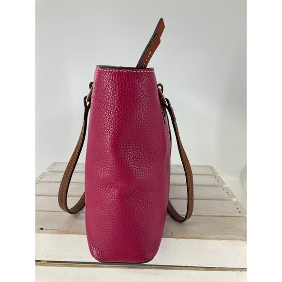 DOONEY & BOURKE MEDIUM SIZE PINK PEBBLED LEATHER SHOULDER BAG - Picture 6 of 16